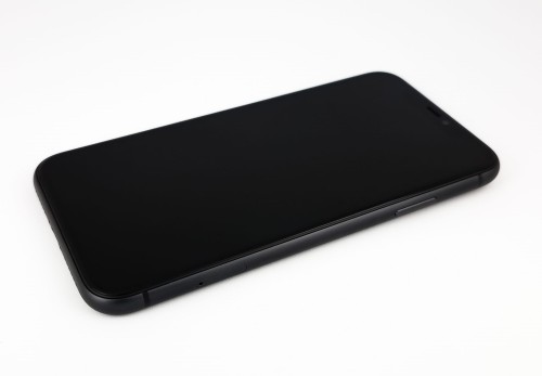 Wyświetlacz w odnowionym iPhone 11 64GB w kolorze czarnym